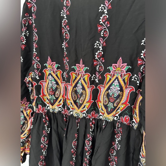 NWT Bloomchic Black Paisley Floral Long Sleeve Lightweight Flowy Maxi Dress 12 - Picture 9 of 11